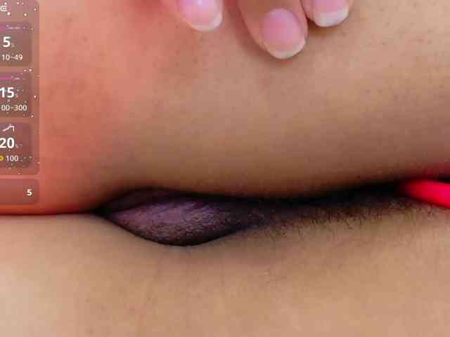 NaughtyMommyy webcam