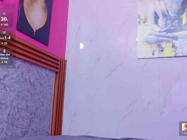 NaughtyMommyy webcam