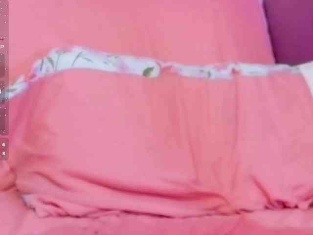NaughtyMommyy webcam