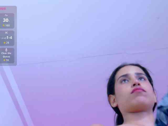 NaughtyMommyy webcam
