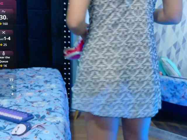 NaughtyMommyy webcam