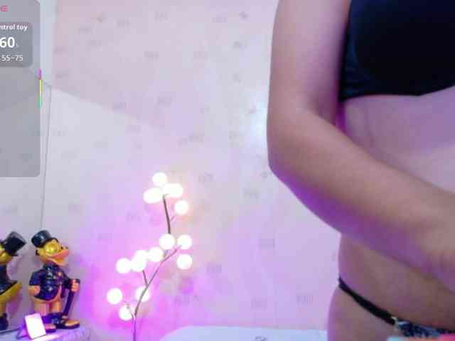 NaughtyMommyy webcam
