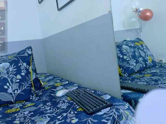 NaughtyMommyy webcam