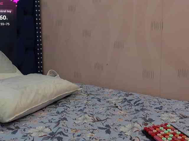 NaughtyMommyy webcam