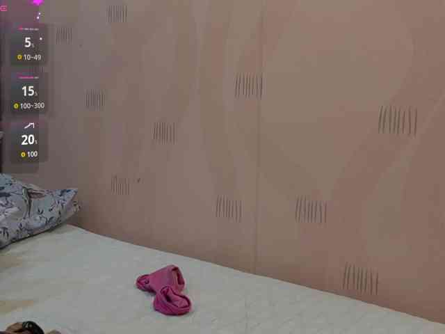 NaughtyMommyy webcam