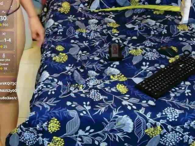 NaughtyMommyy webcam