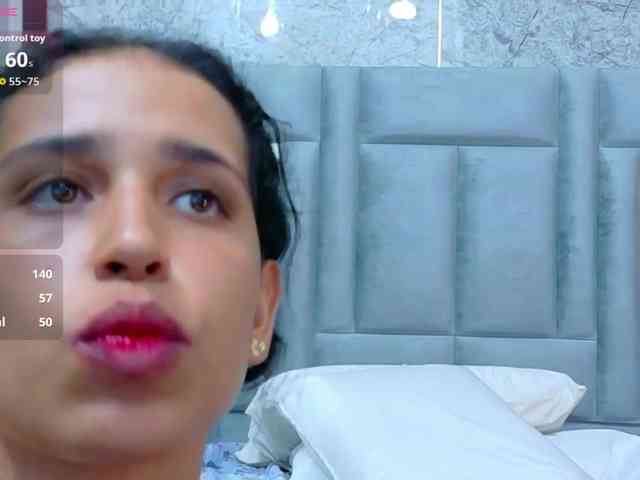NaughtyMommyy webcam