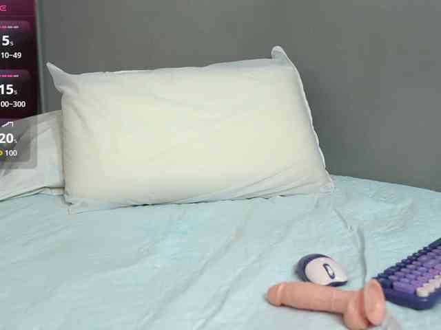 NaughtyMommyy webcam