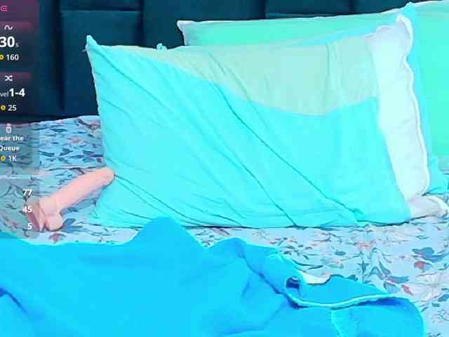 NaughtyMommyy webcam