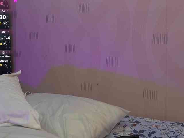 naughtymommyy's live room