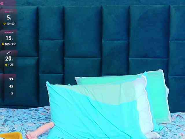 NaughtyMommyy webcam