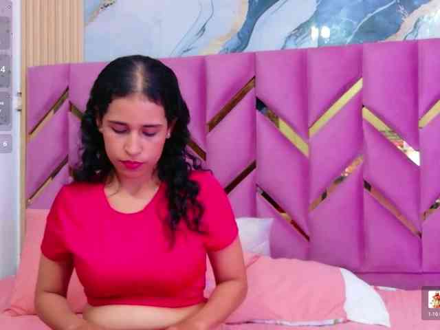 NaughtyMommyy webcam