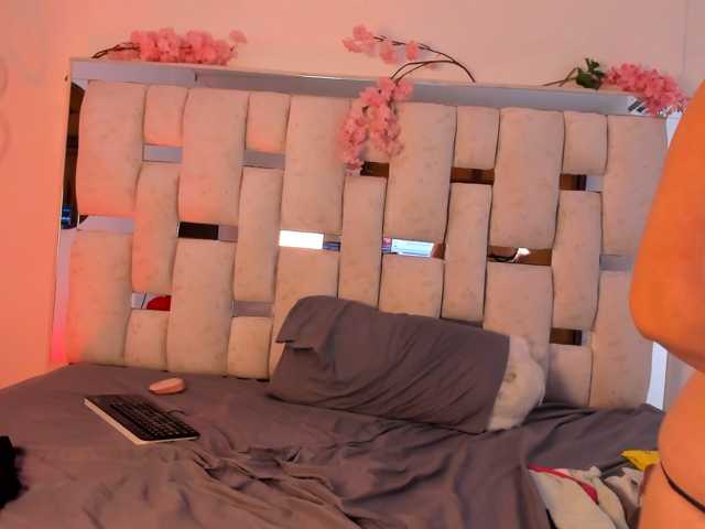 IsabellaBennet live cam on BongaCams