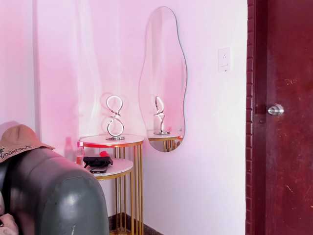 IsabellaBennet live cam