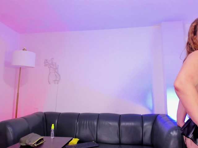 IsabellaBennet live cam on BongaCams