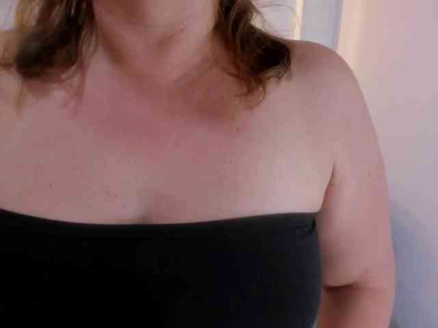 IsabellaBennet webcam