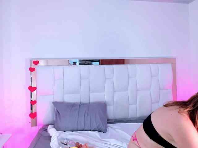 IsabellaBennet webcam