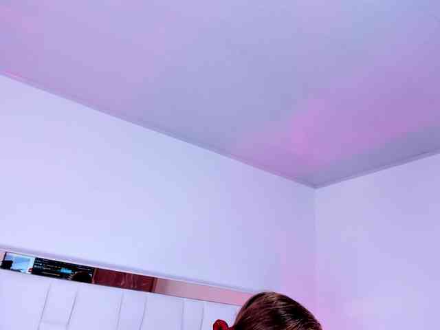 IsabellaBennet webcam