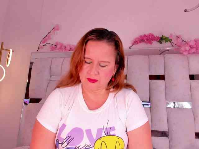 IsabellaBennet webcam