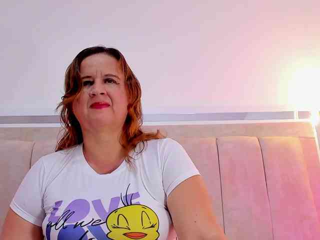 IsabellaBennet webcam