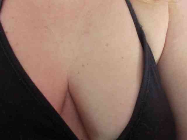 IsabellaBennet webcam