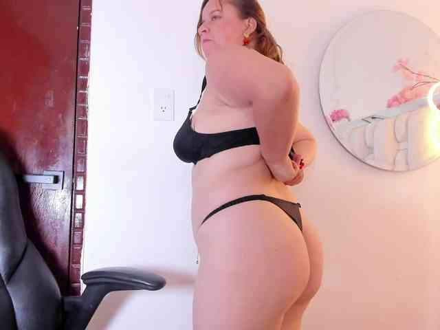 IsabellaBennet webcam