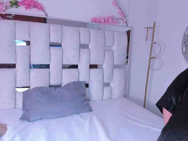IsabellaBennet webcam