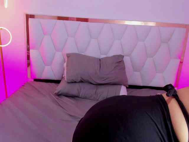 IsabellaBennet webcam