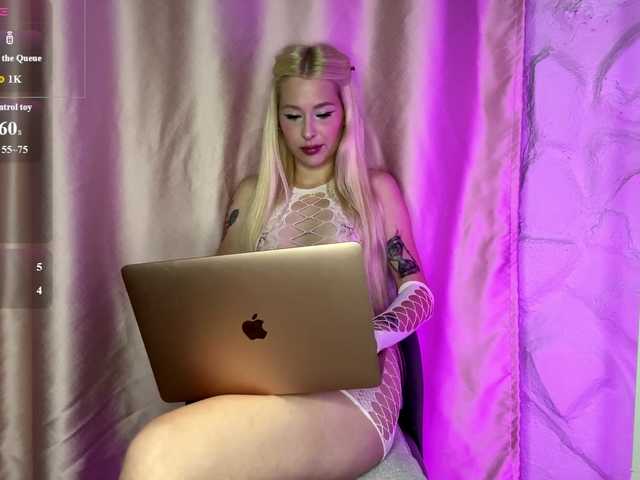 leilaelli live cam on BongaCams