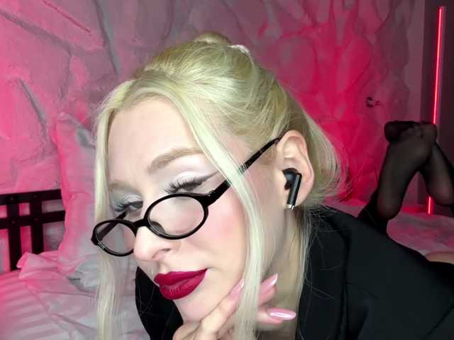 leilaelli live cam on BongaCams