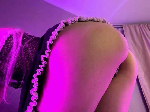 leilaelli live cam on BongaCams