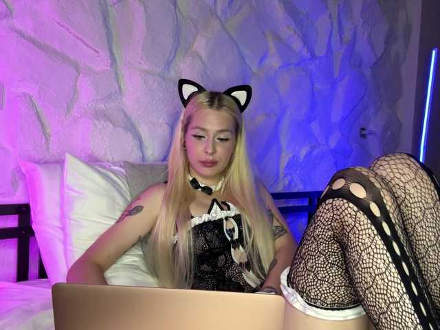 leilaelli live cam