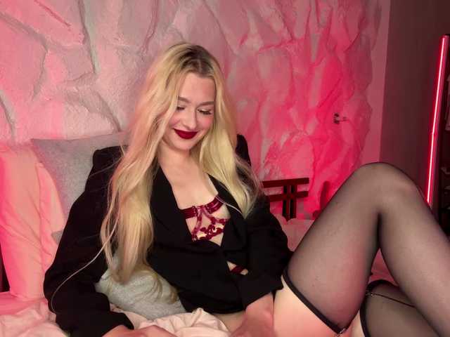 leilaelli live cam on BongaCams