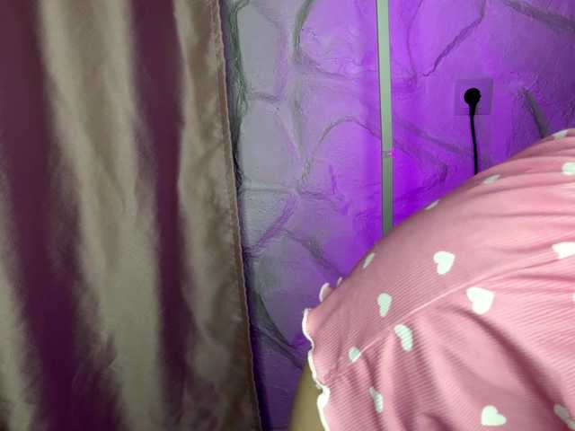 leilaelli live cam on BongaCams
