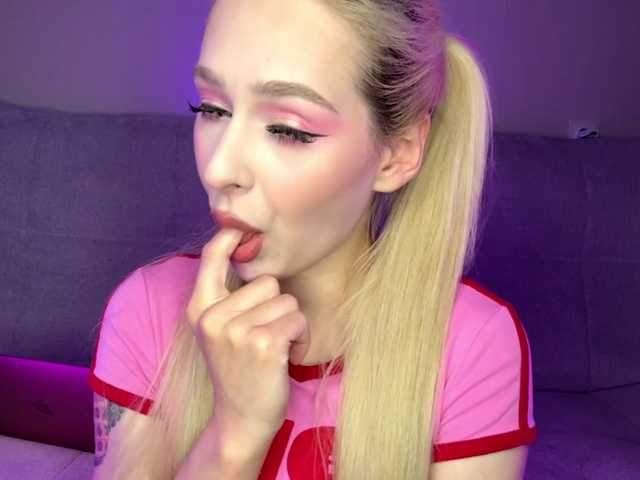 leilaelli live cam on BongaCams