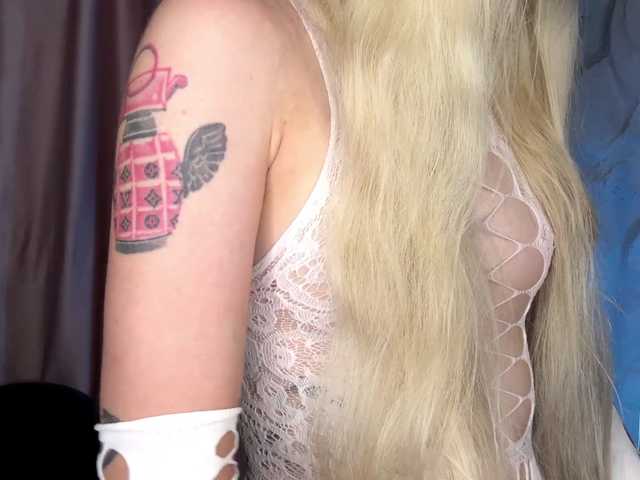 leilaelli live cam on BongaCams
