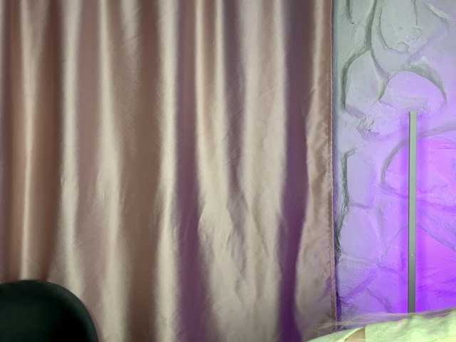 leilaelli live cam on BongaCams