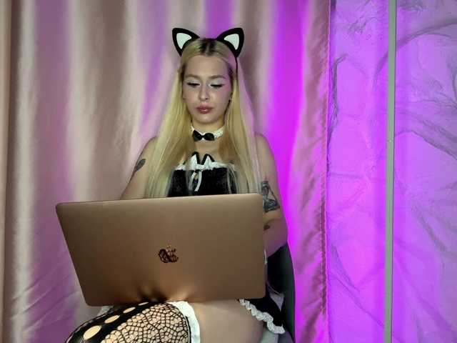 leilaelli live cam on BongaCams