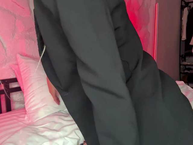 leilaelli live cam on BongaCams