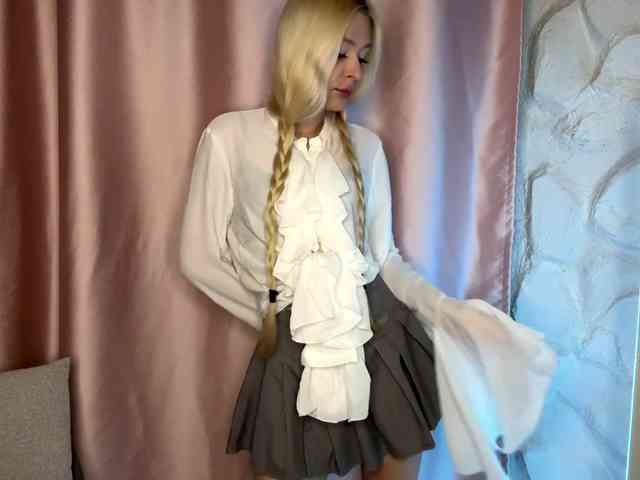 leilaelli webcam