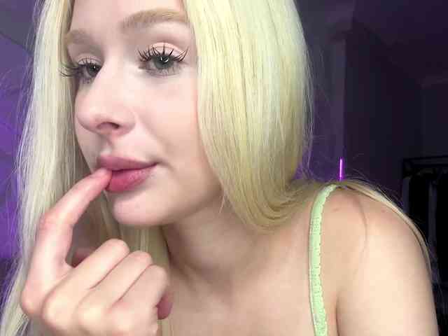 leilaelli webcam