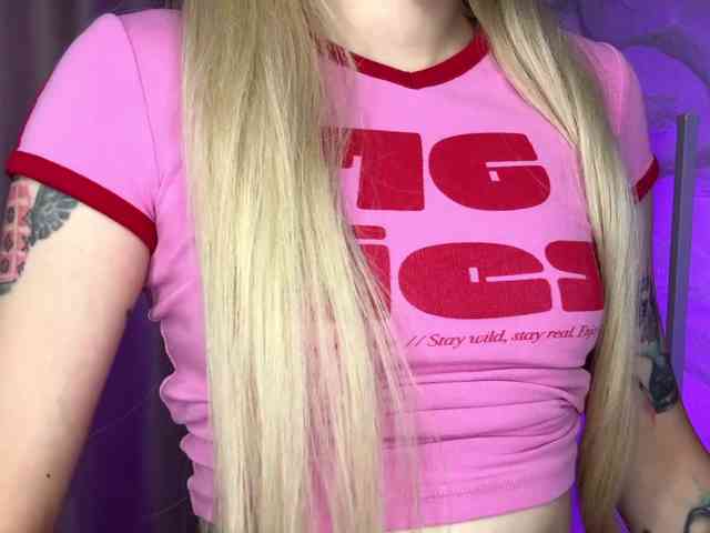 leilaelli webcam