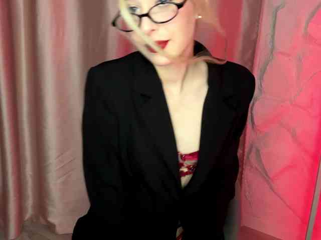 leilaelli webcam