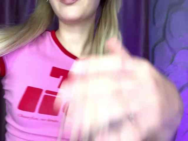 leilaelli webcam