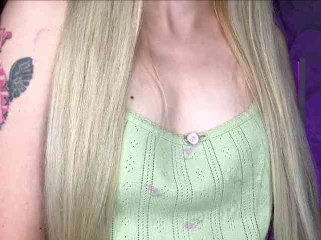 leilaelli webcam