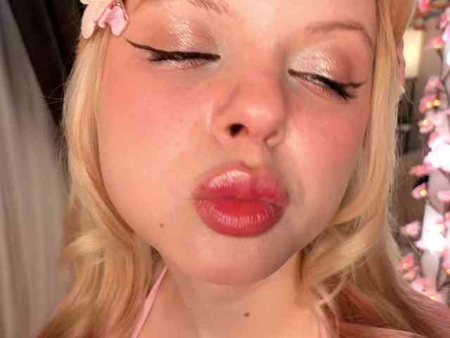 Model: lolabunny2008