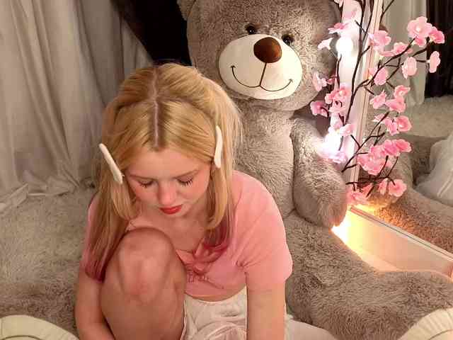 Model: lolabunny2008