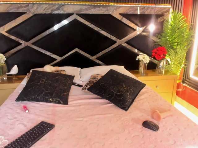 MeganRicci live cam on BongaCams