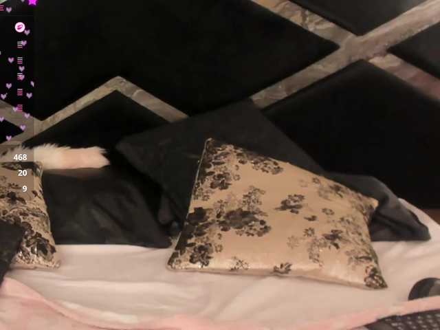 MeganRicci live cam on BongaCams