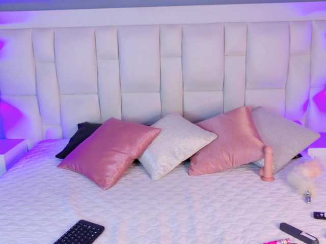 MeganRicci live cam on BongaCams